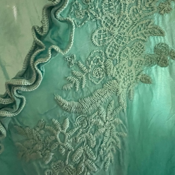 JOHNNY WAS Ruffle Embroidered Tank Top - Size XS in Beautiful Shade of Turquoise - Picture 13 of 14